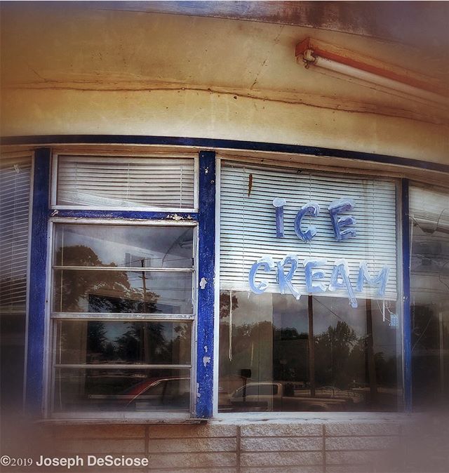 Meet me there #fineartphotography #commercialphotography #icecream #summer #shop #window #reflections